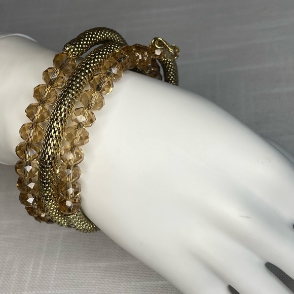 (4) Assortment of 4 beaded bracelets - Picture 8 of 8